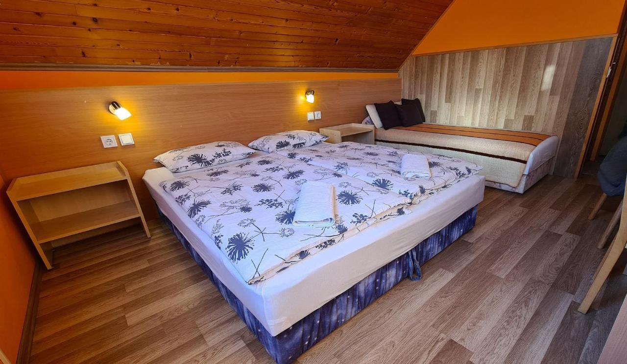 Hajas Família Kiadó Szobák Balatonmáriafürdő Exterior foto